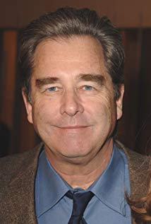 How tall is Beau Bridges?